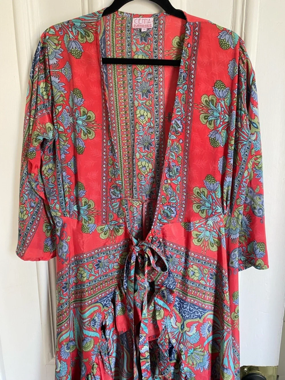 Vintage Silk Mix Over Shirt / Robe / Kimono with Ruffle and Bow Tie Detail - Picture 5 of 9